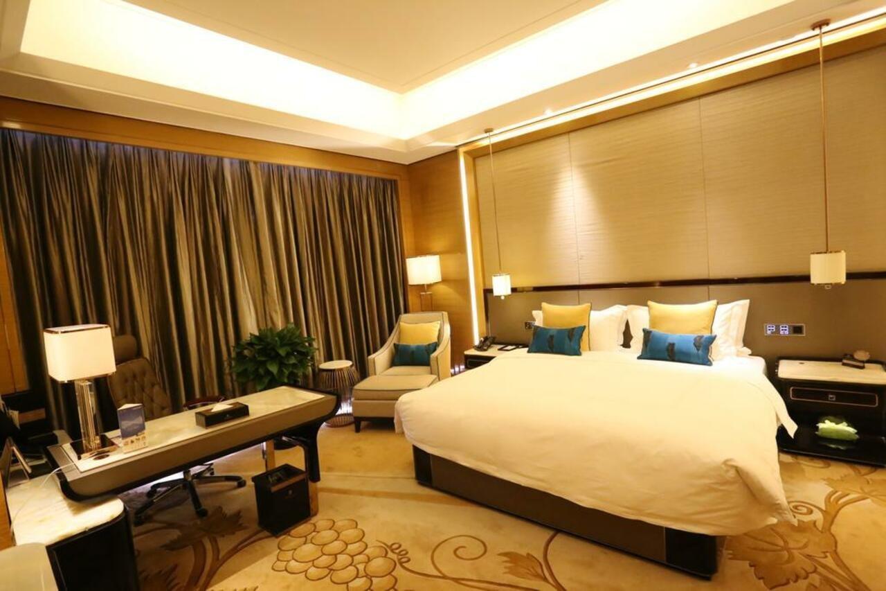 Jinjiang International Hotel Urumqi Exterior foto