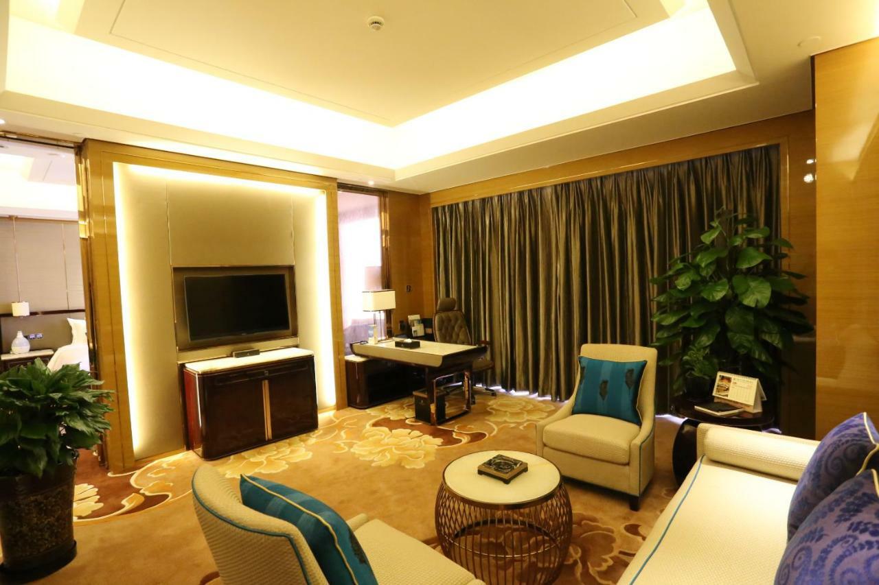 Jinjiang International Hotel Urumqi Exterior foto